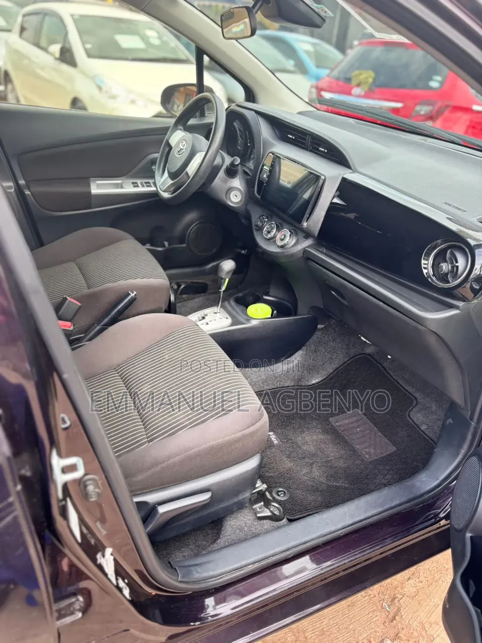 Toyota Vitz 1.0 FWD 5dr 2015 Brown