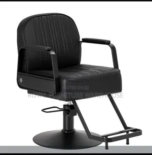 Omega Luna Hairdressing Chair in Black