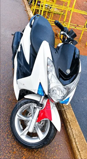Yamaha NMAX 155 2025 White