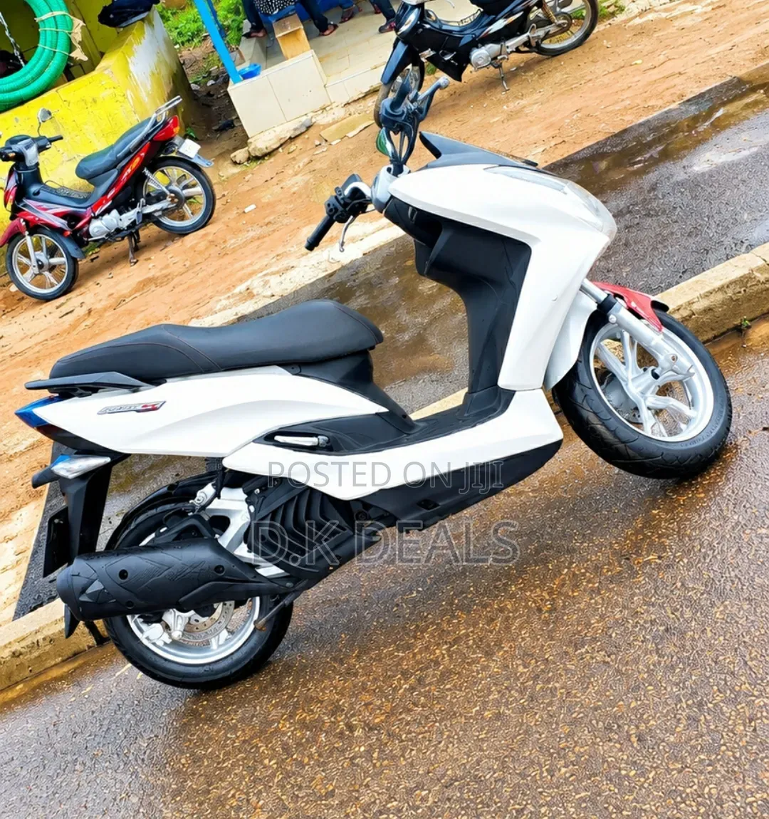 Yamaha NMAX 155 2025 White
