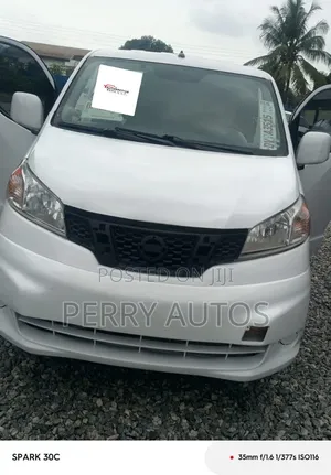 Nissan NV200 2017 White
