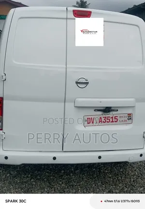 Nissan NV200 2017 White