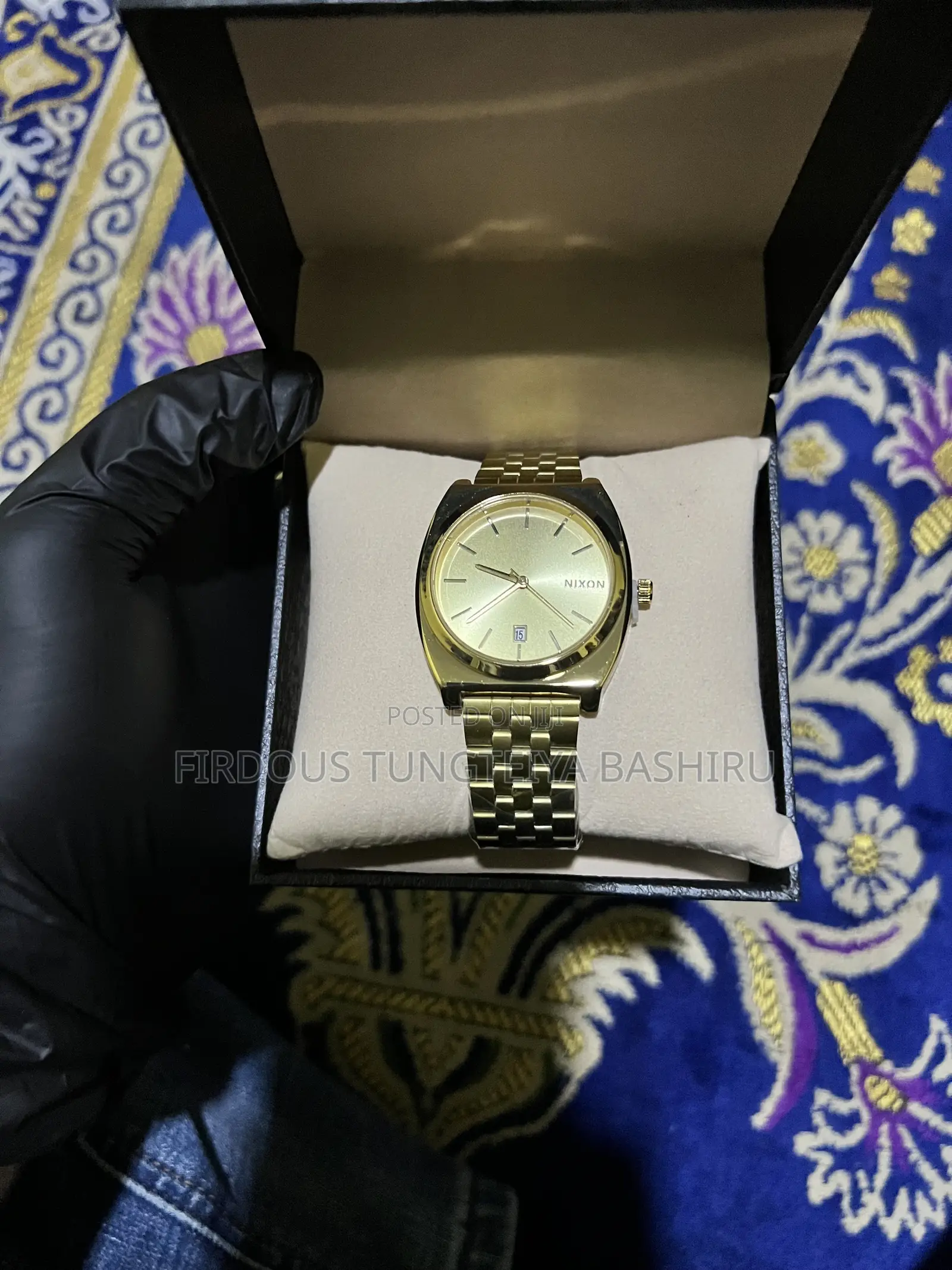 Nixon Gold-Tone Classic Watch – Timeless Luxury