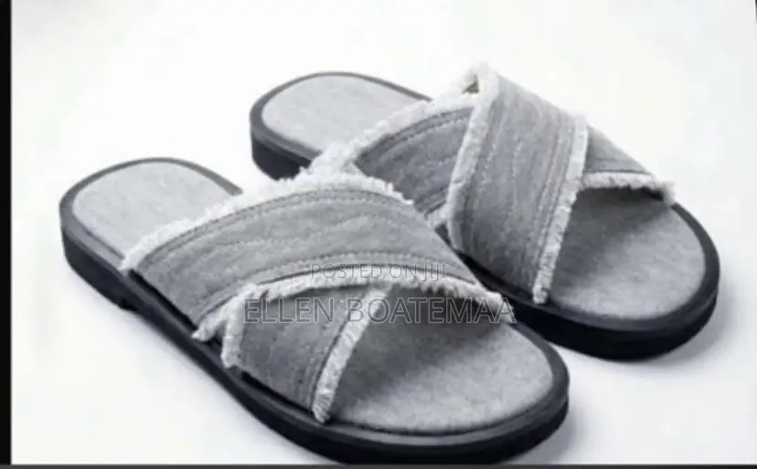 Men Classic Slippers