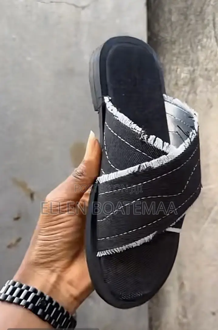 Men Classic Slippers