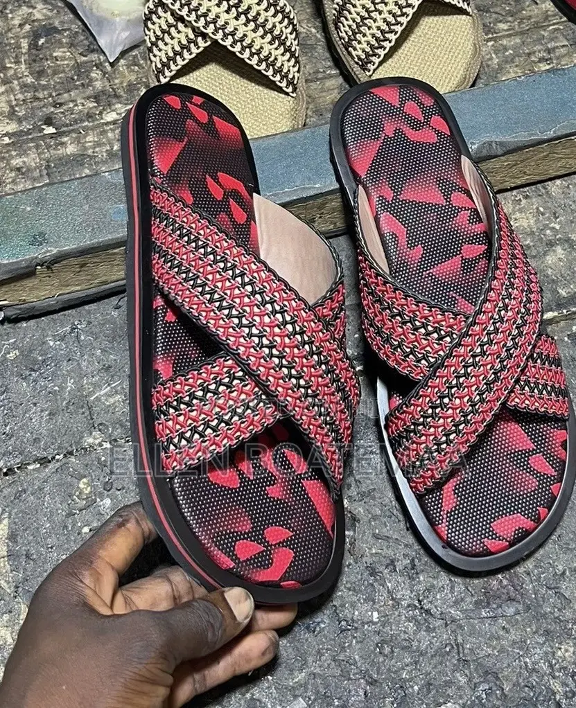 Men Classic Slippers