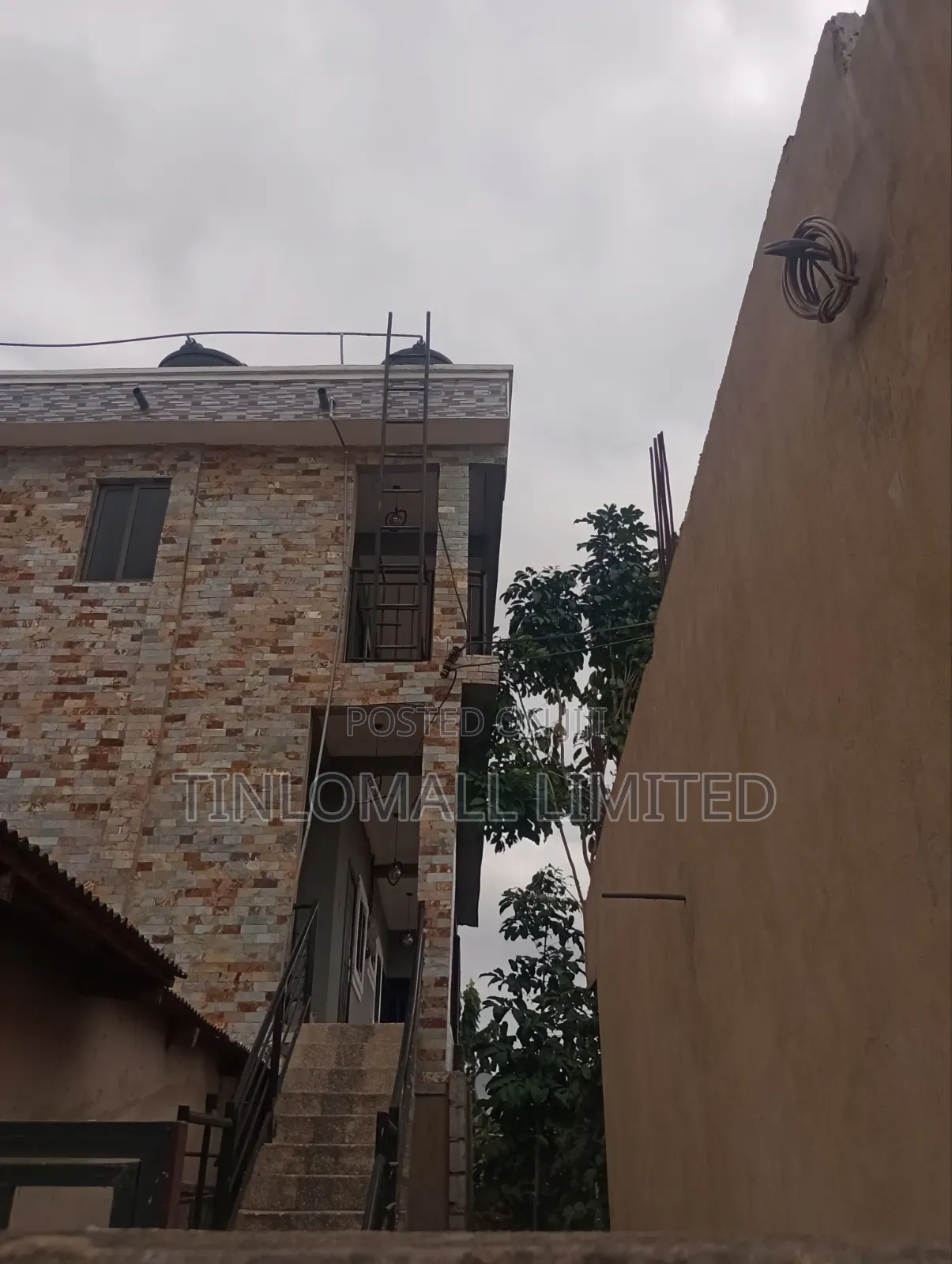 1bdrm House in Tinlomall, Ledzokuku-Krowor for rent