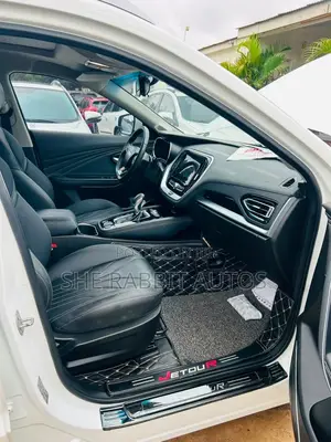Jetour X70 1.5 7-Seater FWD 2018 White