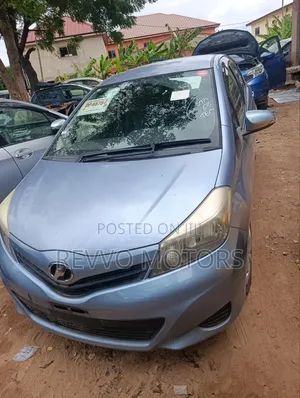 Toyota Vitz 2013 Blue