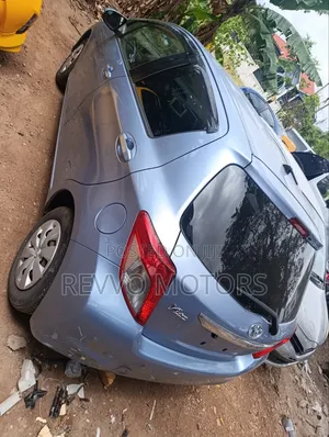 Toyota Vitz 2013 Blue