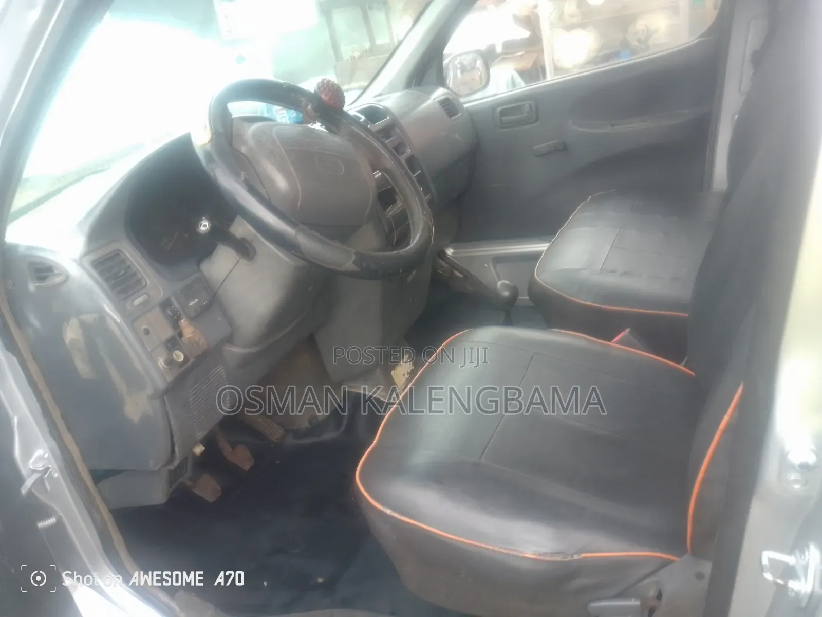 Toyota HiAce 2003 Silver
