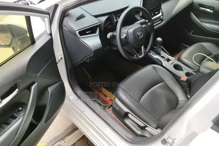 Toyota Corolla 2023 White