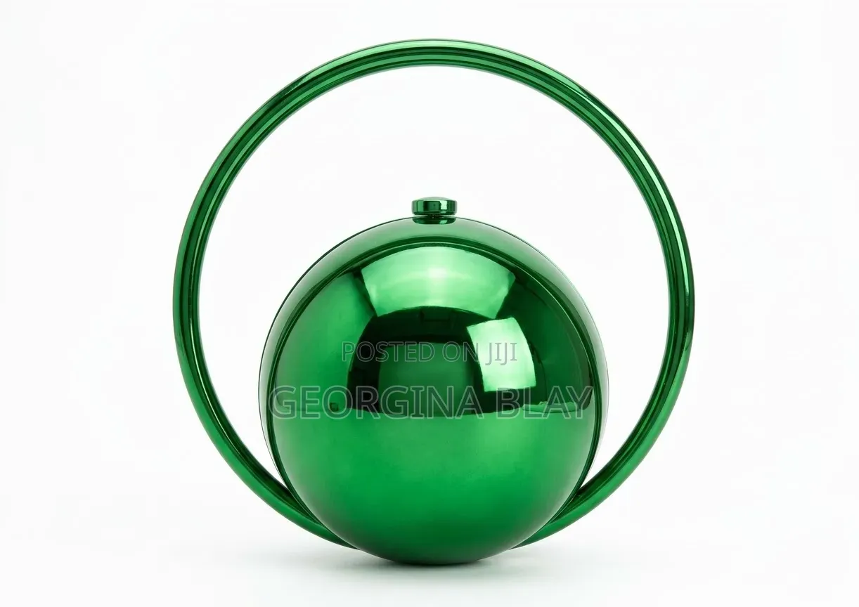 Ball Shaped Clutch