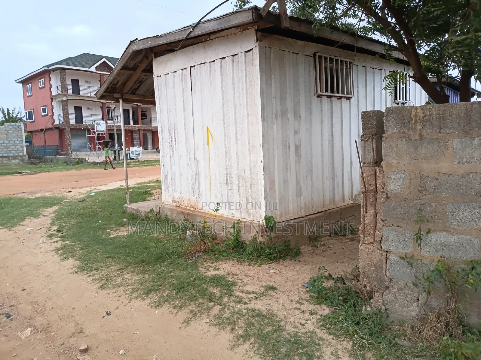 Top-Class Commercial Land - Santor