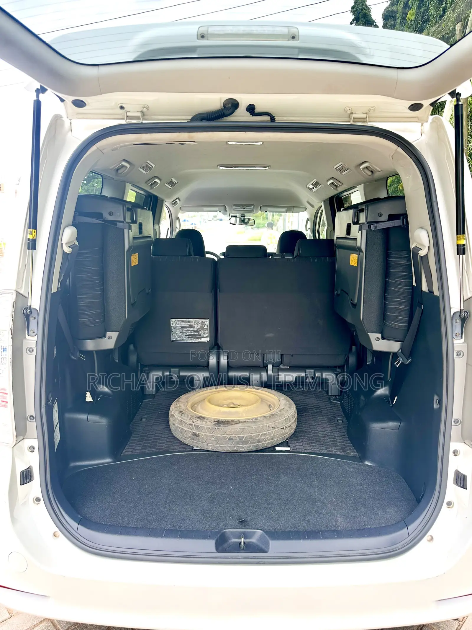 Toyota Voxy 2012 White