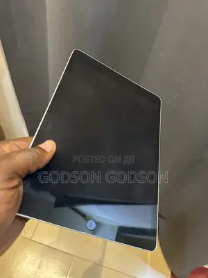 Apple iPad 10.2 (2020) 64 GB Gray
