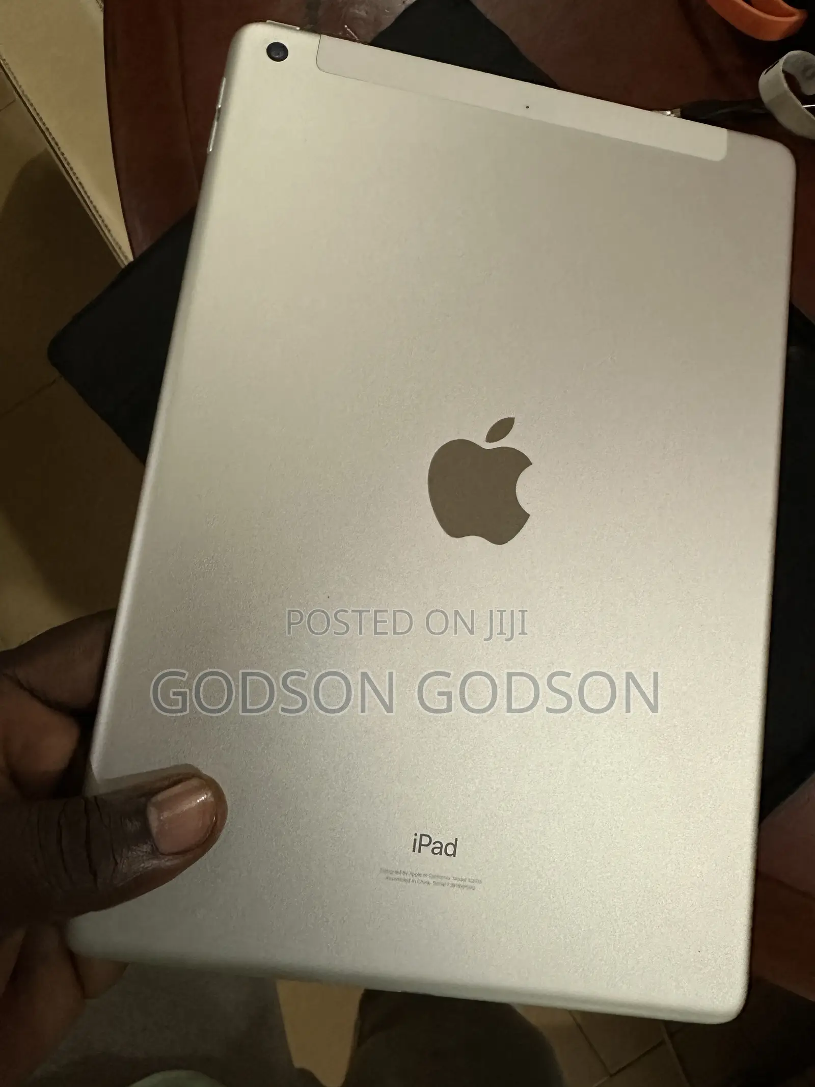 Apple iPad 10.2 (2020) 64 GB Gray