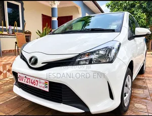 Toyota Vitz 1.3 AWD 5dr 2016 Silver