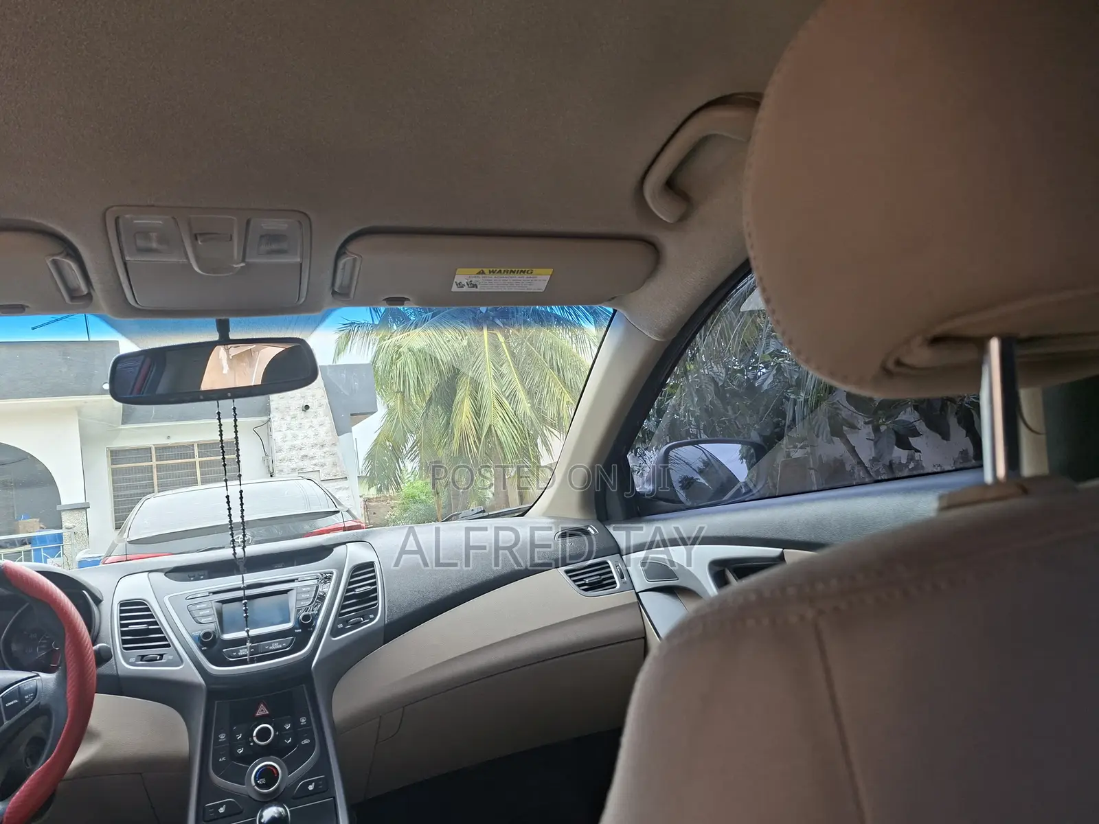 Hyundai Elantra SE 4dr Sedan (1.8L 4cyl 6M) 2014