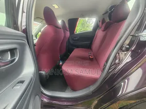 Toyota Vitz 1.3 AWD 3dr 2015 Purple