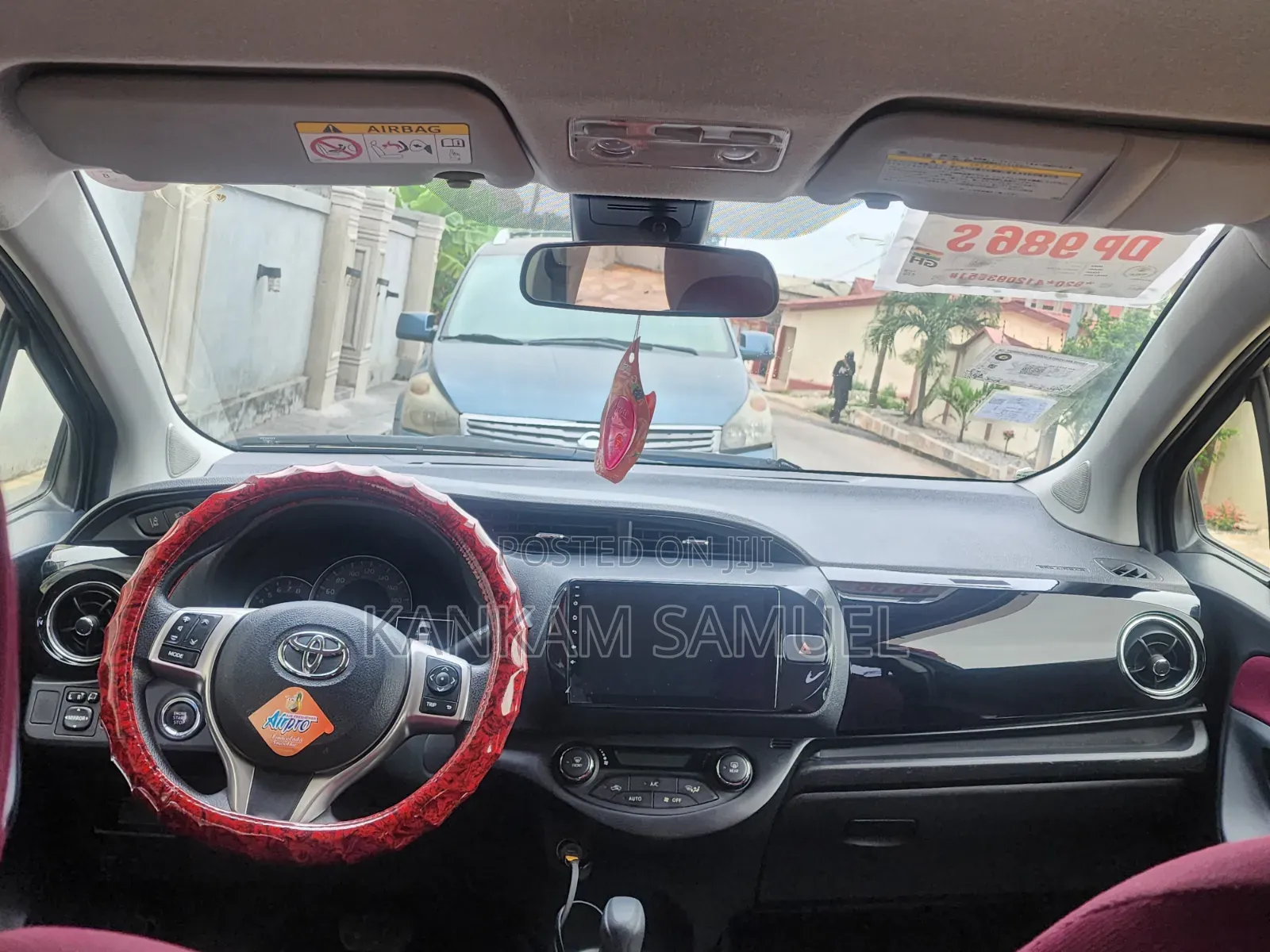 Toyota Vitz 1.3 AWD 3dr 2015 Purple