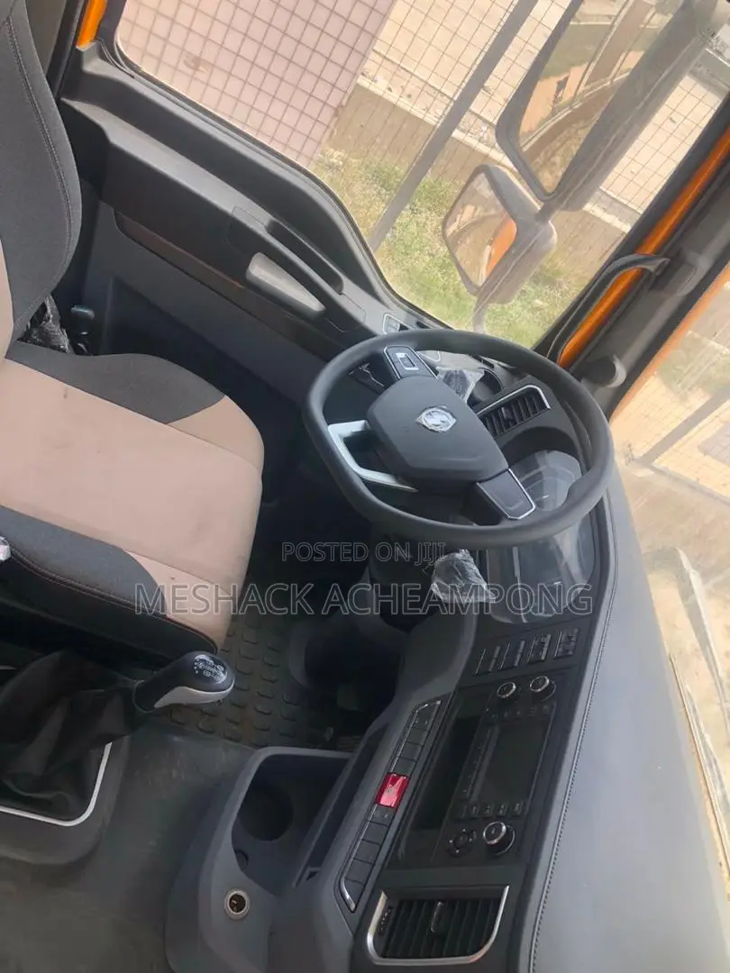 Brand New Shacman (Sagmoto) X3 400HP 12-Wheel Tipper Truck for Sale