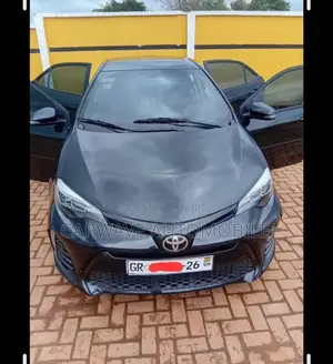 Toyota Corolla XSE 4dr Sedan (1.8L 4cyl CVT) 2017 Black