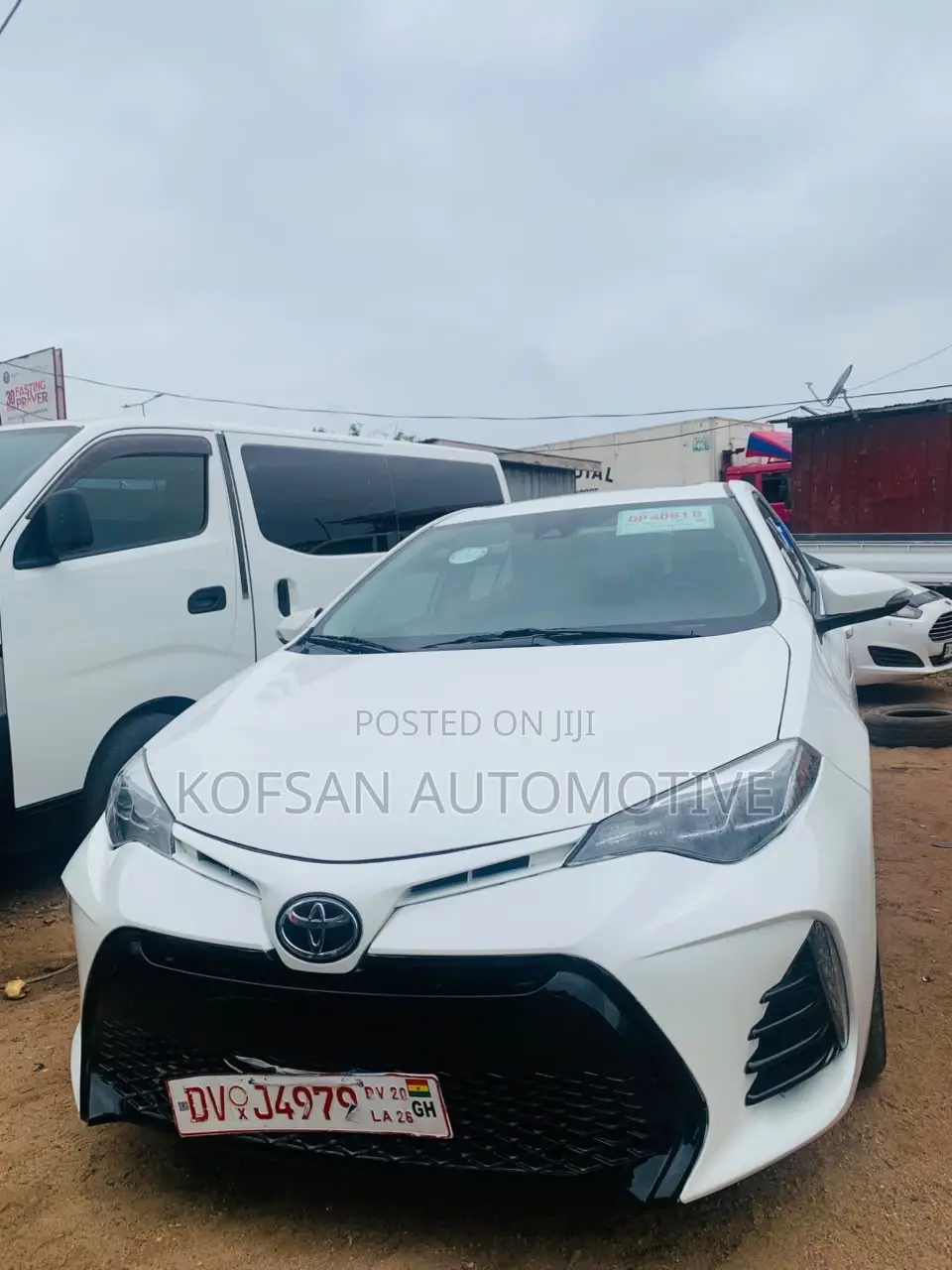 Toyota Corolla SE (1.8L 4cyl 2A) 2019 White
