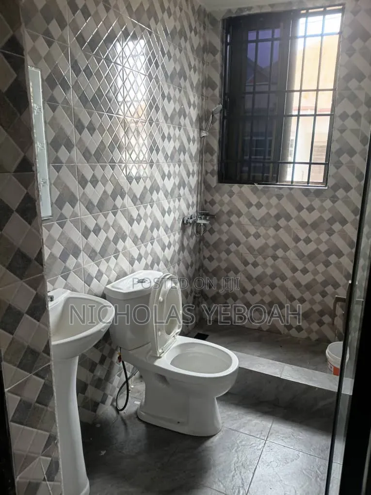 Mini Flat in Din-Pa Real Estate, Kumasi Metropolitan for rent