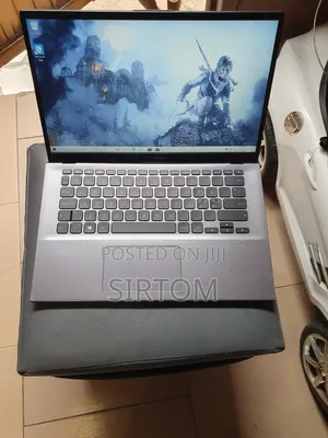 Laptop Asus Vivobook 14 8GB AMD Ryzen 3 SSD 128GB