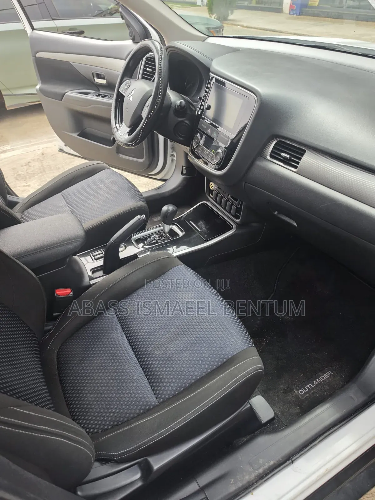 Mitsubishi Outlander SE FWD 2017 White