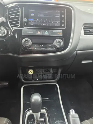 Mitsubishi Outlander SE FWD 2017 White