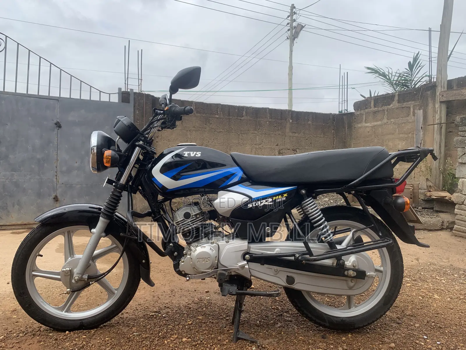 TVS HLX 125 2025 Black
