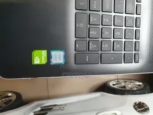 Laptop HP Pavilion 15 8GB Intel Core i7 HDD 1T