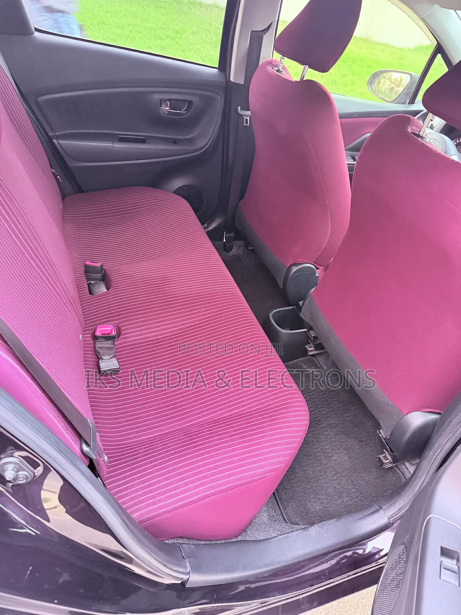 Toyota Vitz 2015 Black