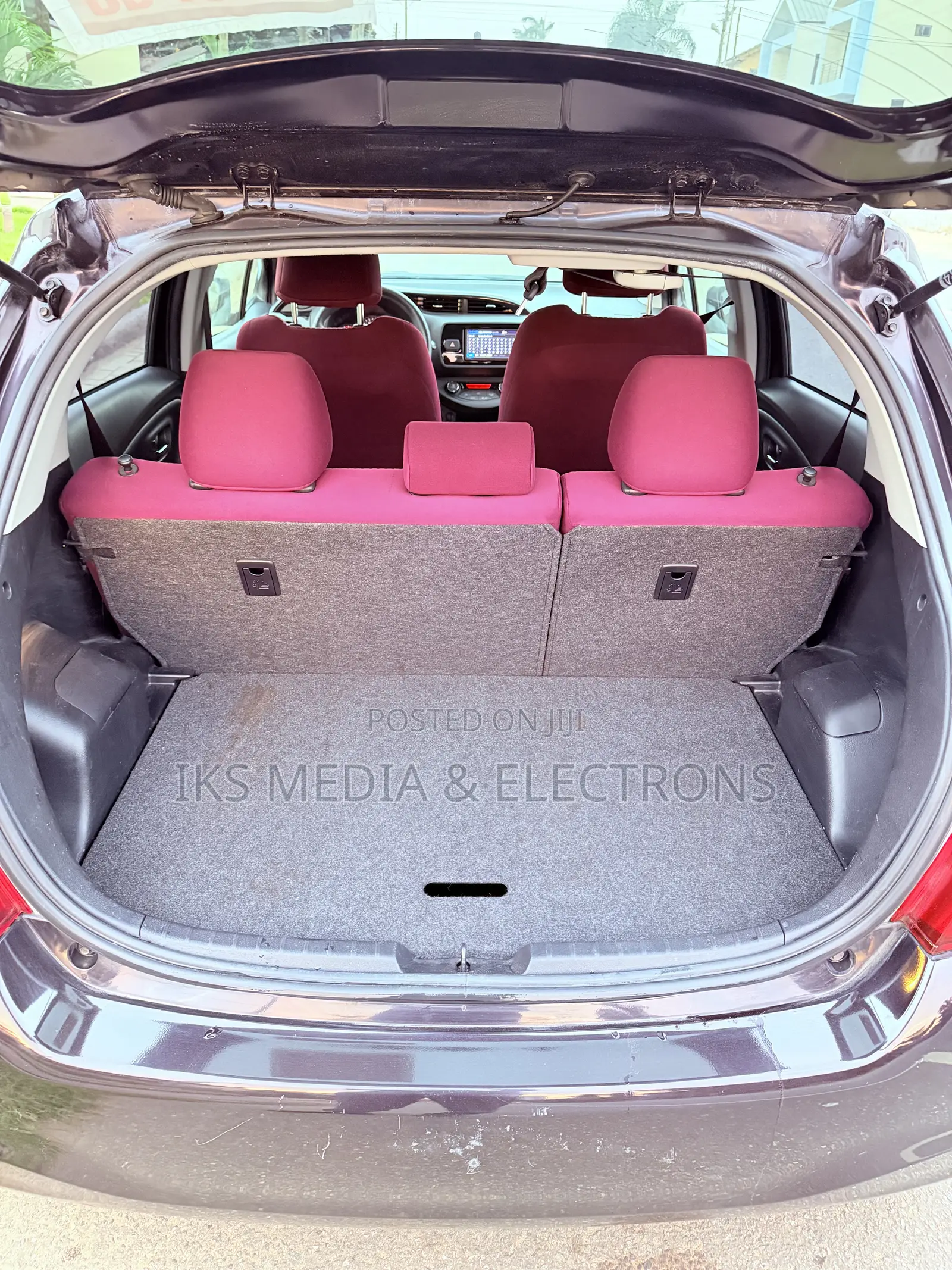 Toyota Vitz 2015 Black