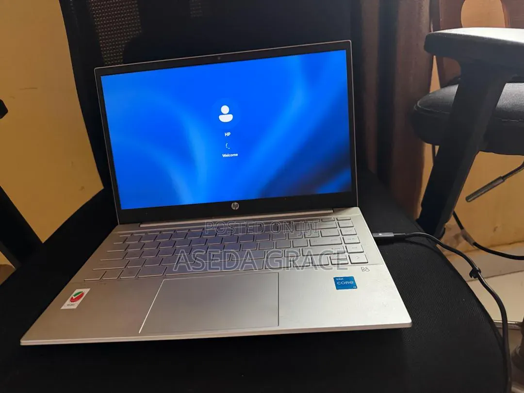 Laptop HP Pavilion 15 8GB Intel Core i3 HDD+SSD 256GB