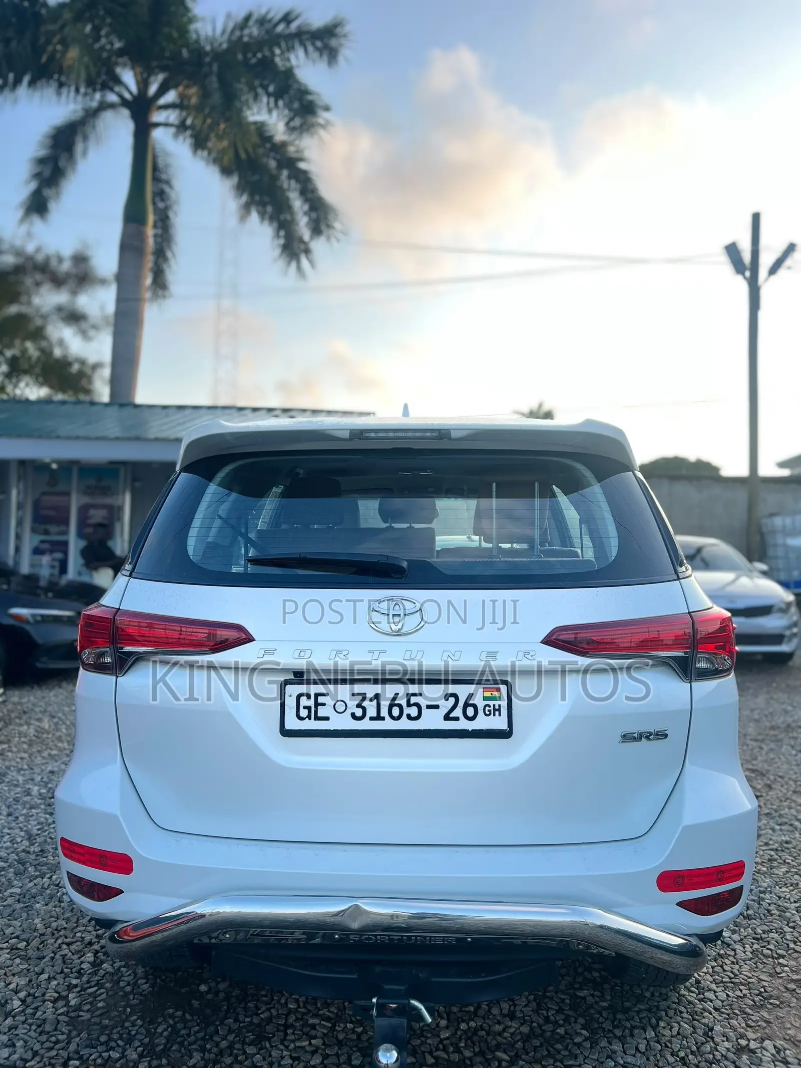 Toyota Fortuner 2.7 AWD 2021 White