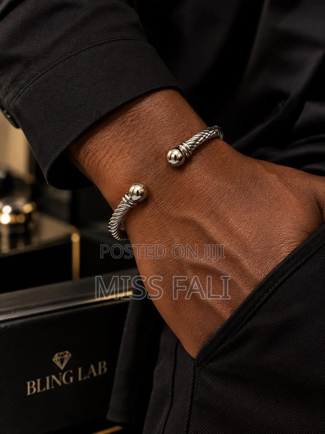 Casual Twist Cuff