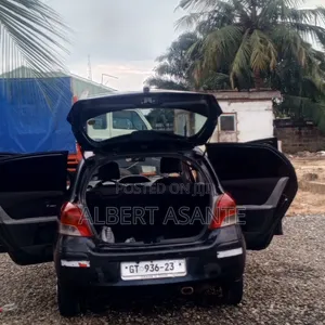Toyota Vitz 2009 Black