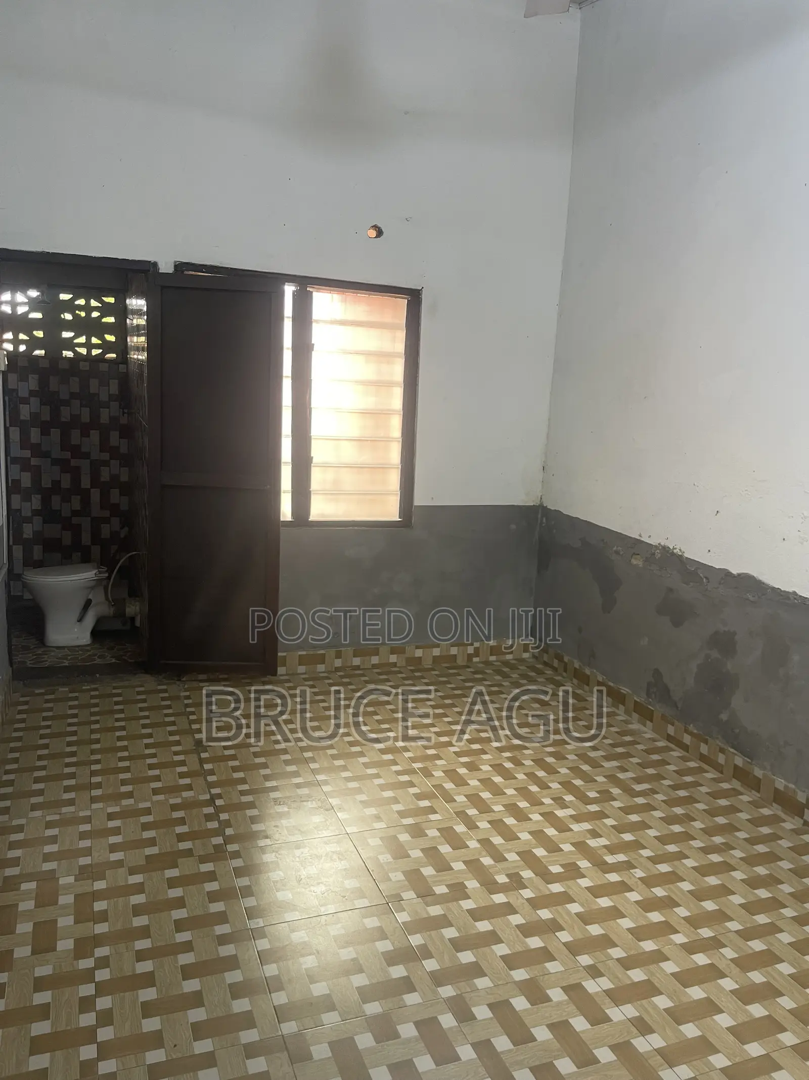 1bdrm Block of Flats in School Junction for rent