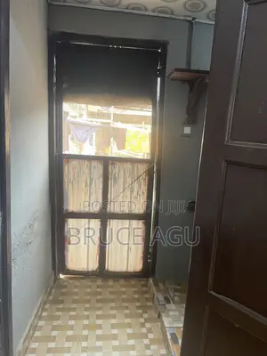 1bdrm Block of Flats in School Junction for rent