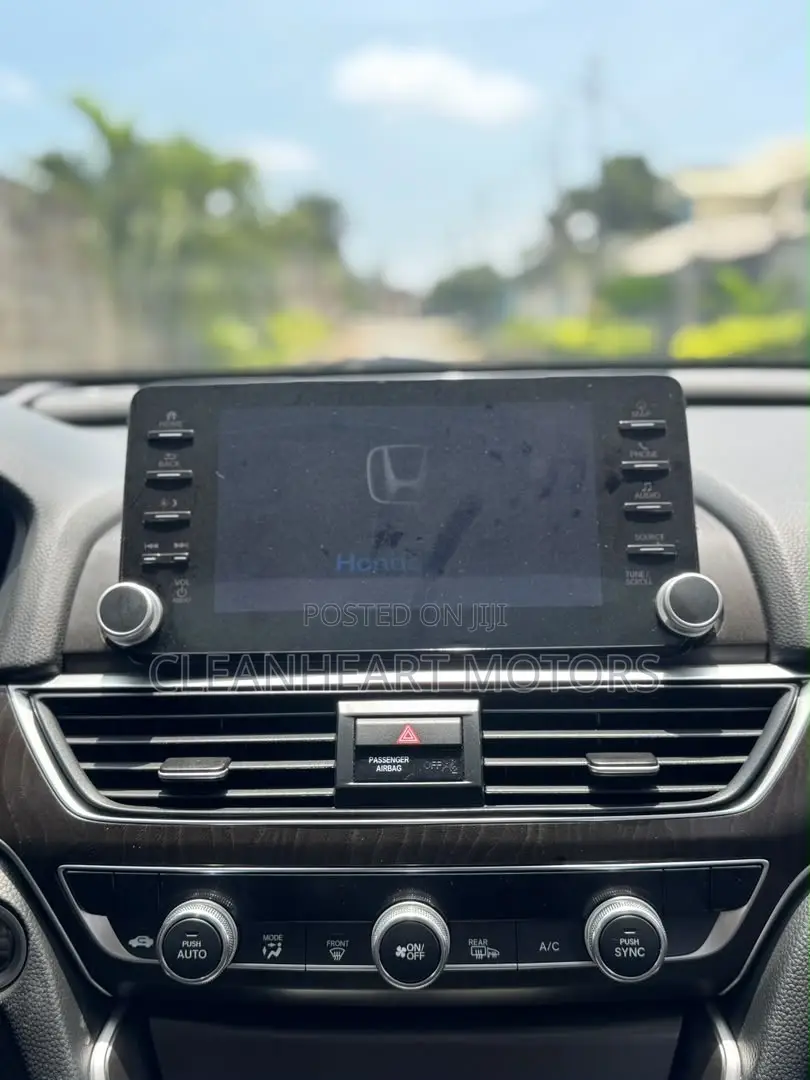 Honda Accord Touring 2.0T 2022 Black
