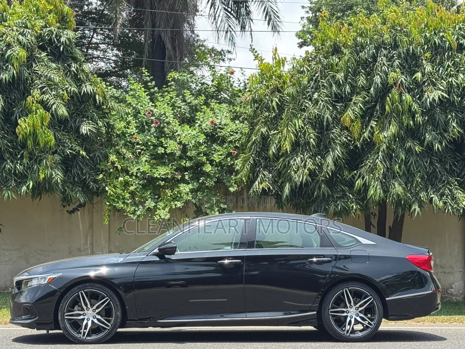 Honda Accord Touring 2.0T 2022 Black