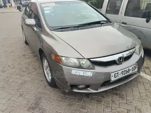 Honda Civic 2006 Gray