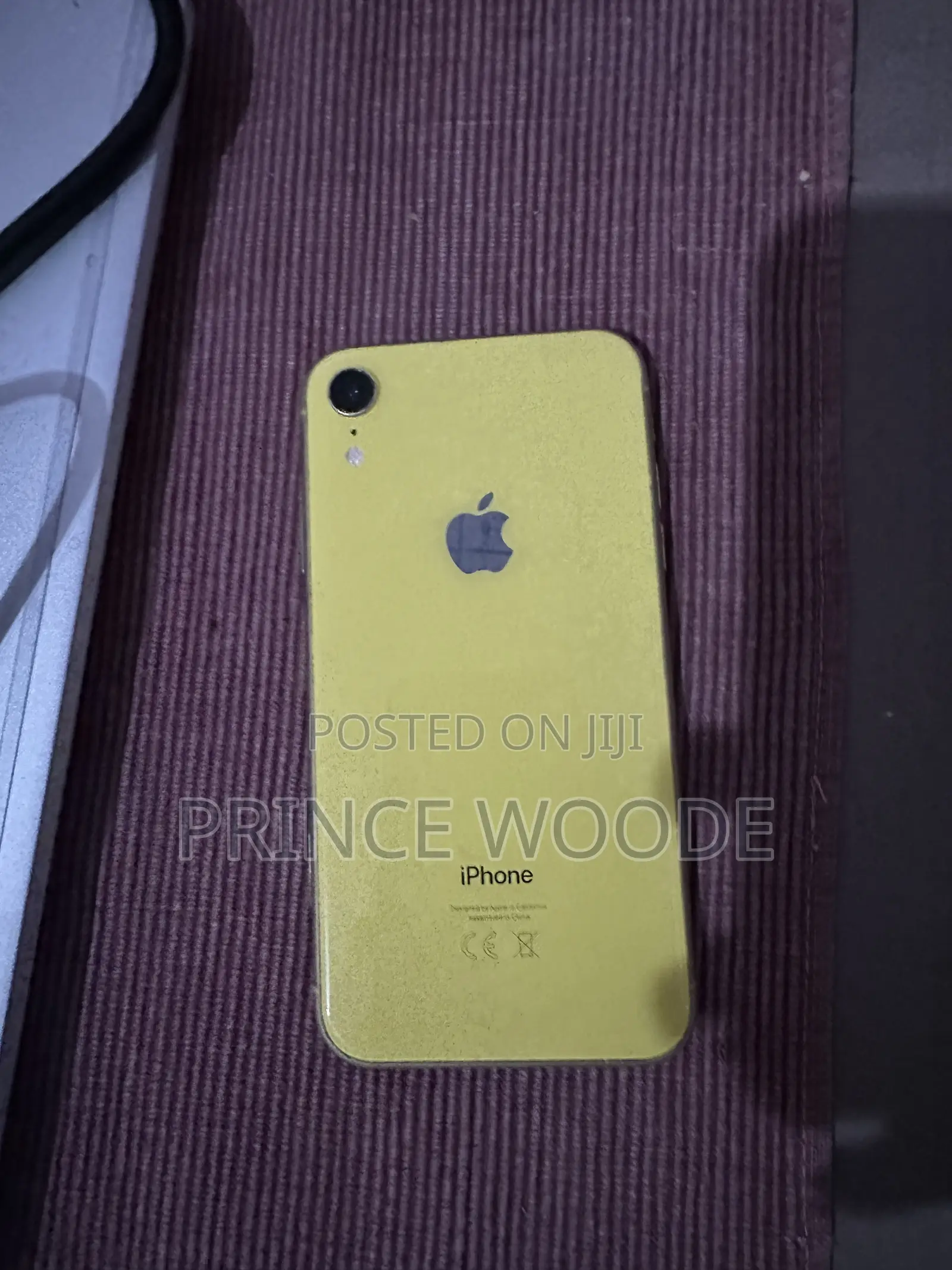 Apple iPhone XR 64 GB Yellow