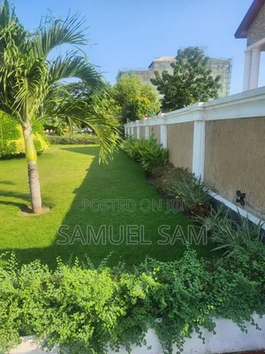 8bdrm House in Tema, Community 25 for rent