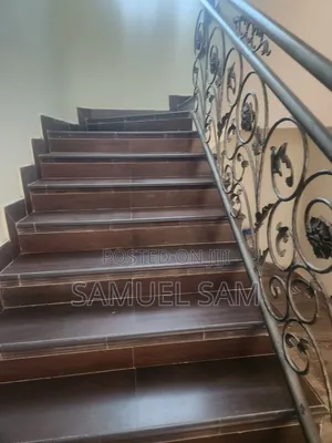8bdrm House in Tema, Community 25 for rent
