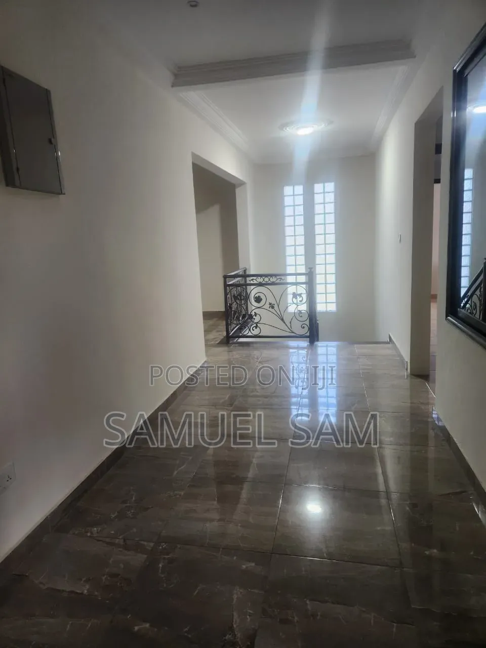 8bdrm House in Tema, Community 25 for rent
