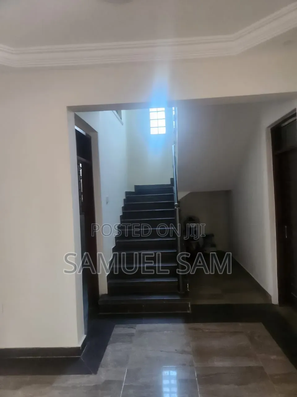 8bdrm House in Tema, Community 25 for rent